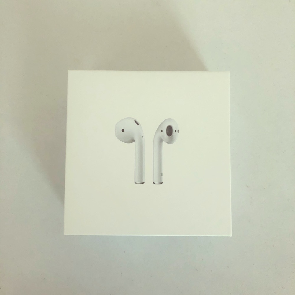 AirPods (cover box)